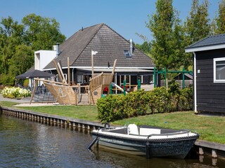 Holiday park Giethoorn  34