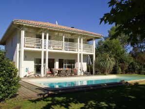 Holiday park Villa with a private pool 400m from beach - Moliets-Plage - image1