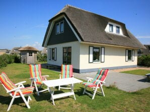 Parc de vacances Jolie villa au toit de chaume à Julianadorp près de la plage - Julianadorp - image1