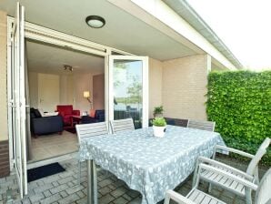 Huis met tuin in een vakantiepark in Limburg - Hiel - image1