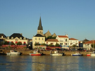 Parque de vacaciones L'Aiguillon-sur-Vie Entorno 17