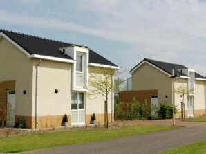 Vakantiepark Holiday Home met dakterras in Limburg - Hiel - image1