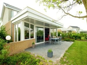 Holiday park Holiday Home with roof terrace in Limburg - Heel - image1