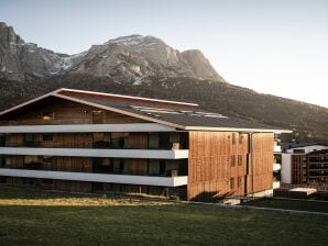 Ferienpark Moderne Wohnung in Seis am Schlern mit Balkon - Seiseralm - image1