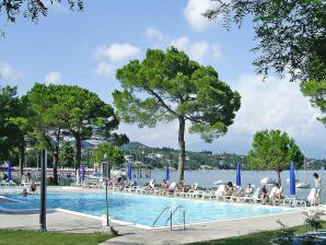 Parc de vacances Front Lake Resort Le Corti del Lago, Padenghe - Padenghe du Garda - image1