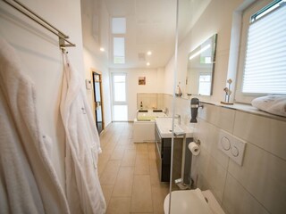 Holiday house Damp Features 23