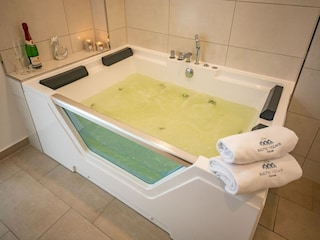 Holiday house Damp Features 24