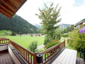 Holiday park Serene Chalet in Königsleiten with Swimming Pool - Wald im Pinzgau - image1