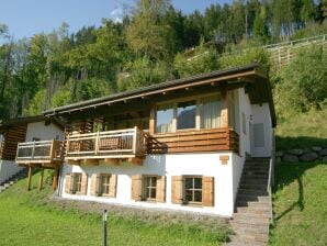 Holiday park Deluxe chalet with pool in Königsleiten - Wald im Pinzgau - image1