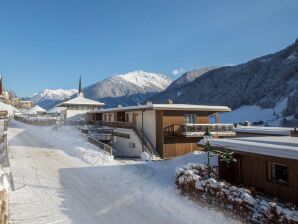 Ferienpark Gemütliches Ferienhaus in Königsleiten mit Pool - Wald im Pinzgau - image1