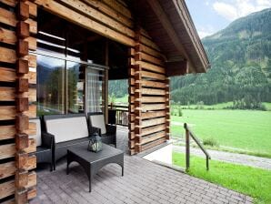 Holiday park Luxurious chalet with sauna in Königsleiten - Wald im Pinzgau - image1