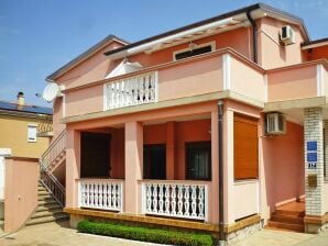 Ferienpark Appartement PINK in Starigrad Paklenica, nahe zum Strand - Starigrad - image1