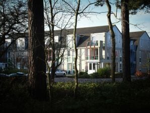 Holiday park Well-kept apartment near the sea in Texel - Den Burg - image1