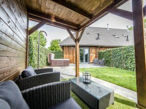 Villa in Maastricht mit Außensauna