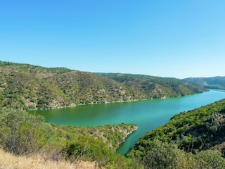 Holiday park Herrera de Alcántara Environment 33