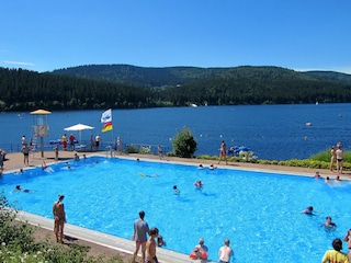 Im Schwarzwald: Schluchsee mit Freibad