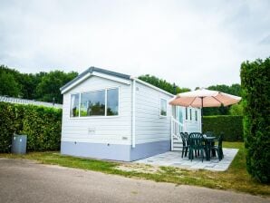 Holiday park Chalet with a terrace in a beautiful setting - Udenhout - image1