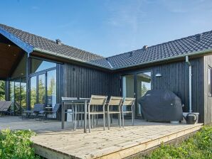 8 Personen Ferienhaus in Aakirkeby - Sømarken - image1
