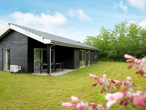 Holiday house 6 person holiday home in Eskebjerg - Eskebjerg - image1