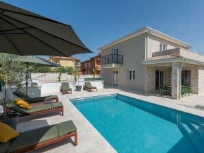 Villa Nia mit privatem Pool - Umag - image1