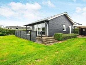 Holiday house 6 person holiday home in Hejls-By Traum - Hejlsminde - image1