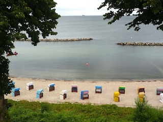 Ihr Blick vom Balkon aus - der Strand vor der Tür