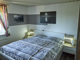 Schlafraum mit Doppelbett