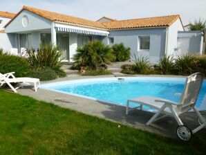 Villa in France with Private Heated Pool