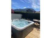 Whirlpool mit Terrasse