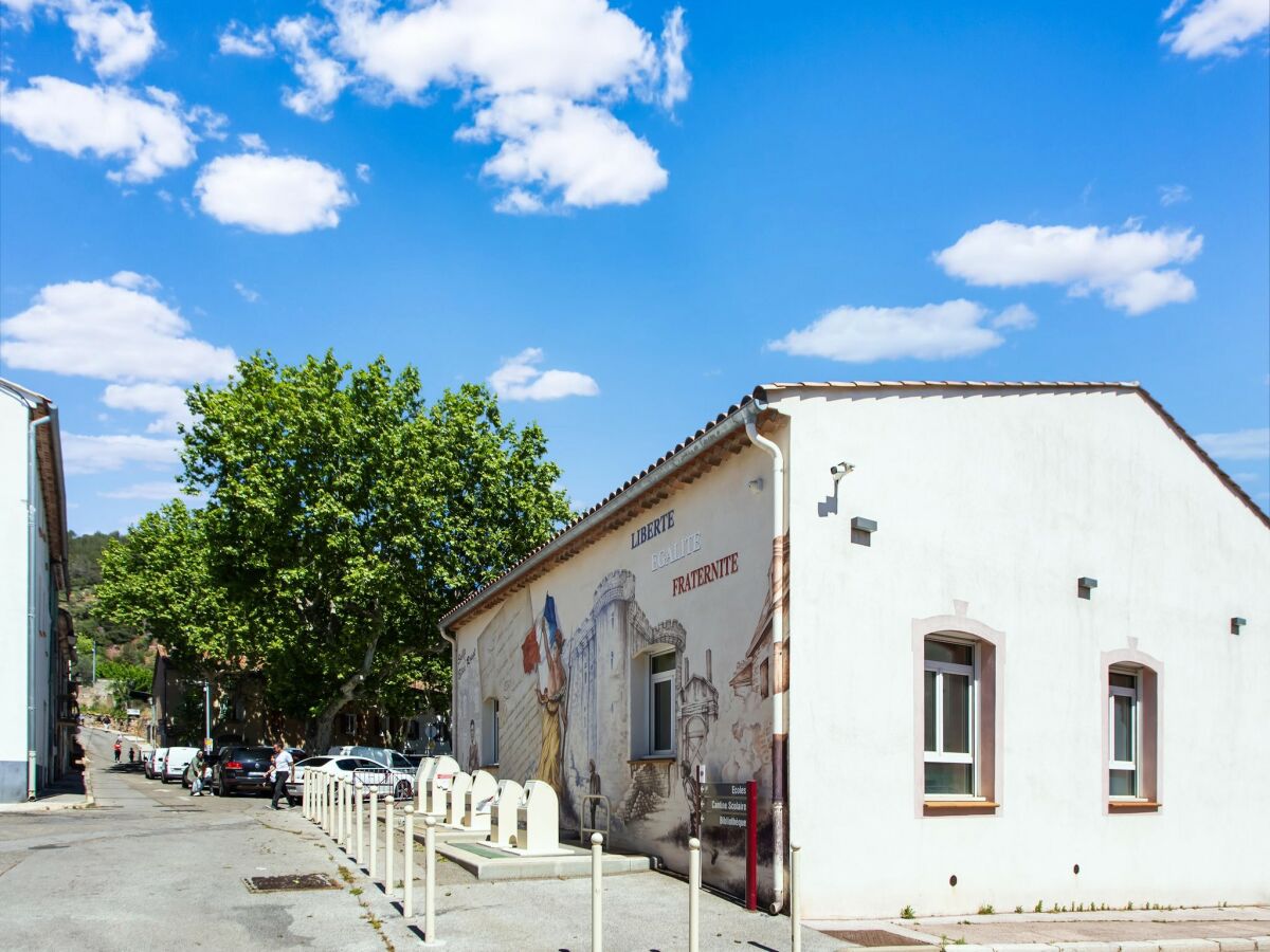 Ferienhaus Les Mayons Umgebung 32