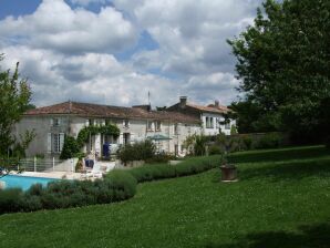 Schönes Ferienhaus mit privatem Pool - Saint-Bris-des-Bois - image1