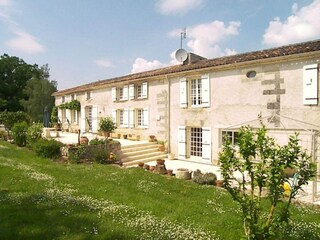 Casa de vacaciones Saint-Bris-des-Bois Grabación al aire libre 5