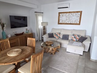 Wohnzimmer mit Schlafcouch