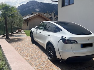 privater Parkplatz mit Wallbox