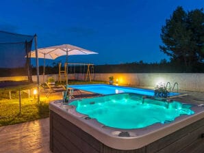 Ferienhaus Holiday house Tina with jacuzzi and pool - Raštane gornje - image1