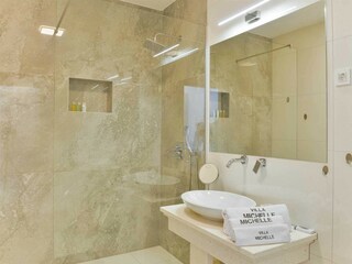 Villa Maslenica Caratteristiche 42