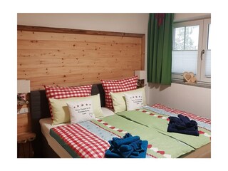 " Ihr Luxus-Bett mit E-Motor“