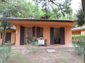 Holiday park Belvilla by OYO Bungalow on the Adriatic coast - Lido di Spina - image1