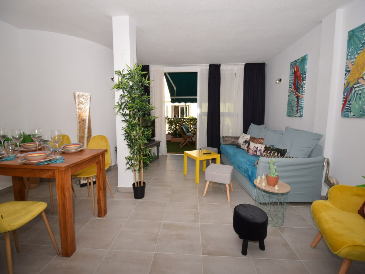 Apartamento Los Cristianos Características 1