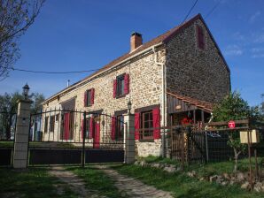 Ferienhaus in Auvergne nahe Gour