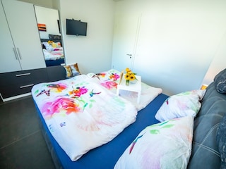 Schlafzimmer 2