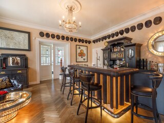 Hausbar stilvoll eingerichtet