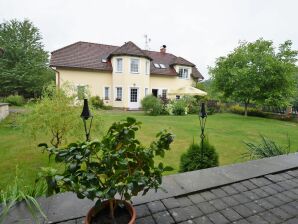 Bella villa a Sýkořice con giardino recintato e piscina - Hrubá skala - image1