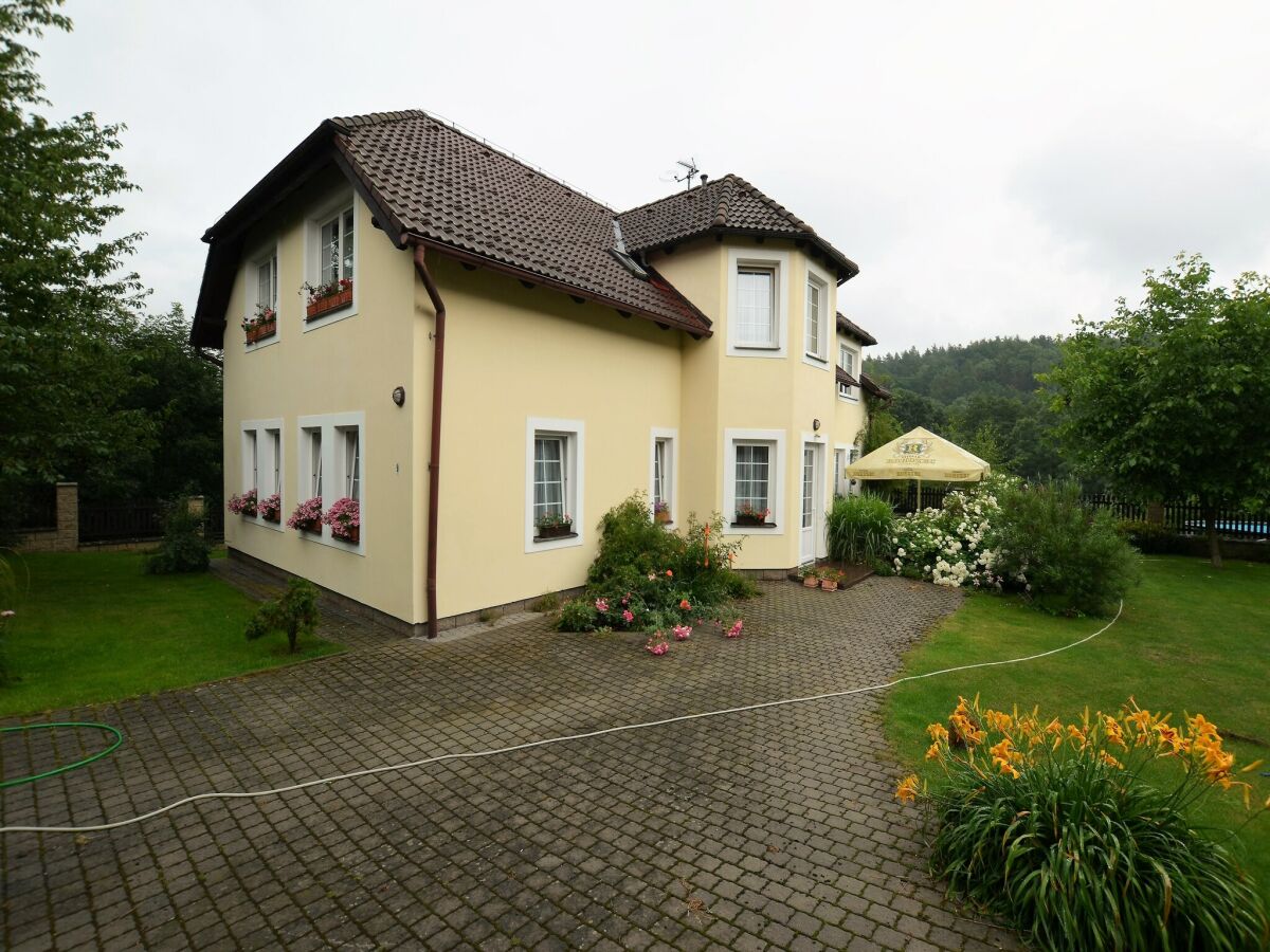 Villa Hrubá Skalá Außenaufnahme 5