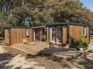 Mooi chalet met drie badkamers, op een vakantiepark, op 1,5 km. van het strand - Via's - image1