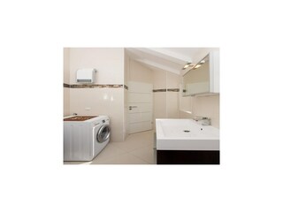 Apartment Suđurađ Features 14