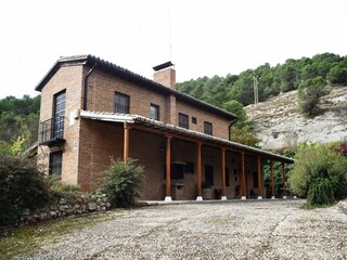 Farmhouse Dueñas Outdoor Recording 16
