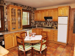 Farmhouse Dueñas Features 22