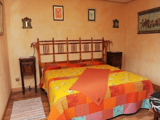 Farmhouse Dueñas Features 24