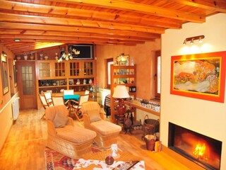 Farmhouse Dueñas Features 27